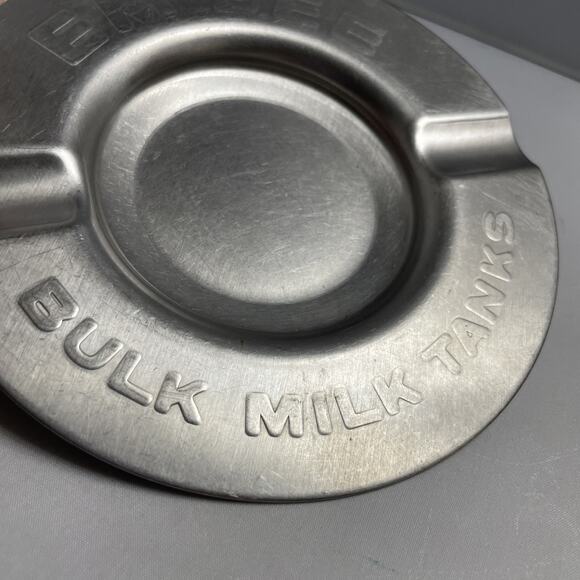 Vintage‎ EM BEE Bulk Milk Tanks Advertising Dairy Farm Cigar Ashtray 6" Metal - Picture 2 of 4
